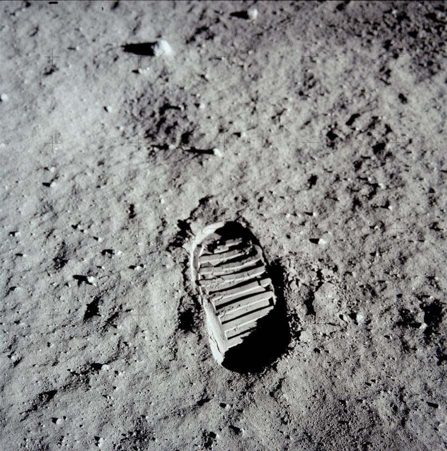 Apollo 11   Lunar Module Pilot  Buzz Aldrin 's bootprint. Aldrin photographed this bootprint about an hour into their lunar extra-vehicular 